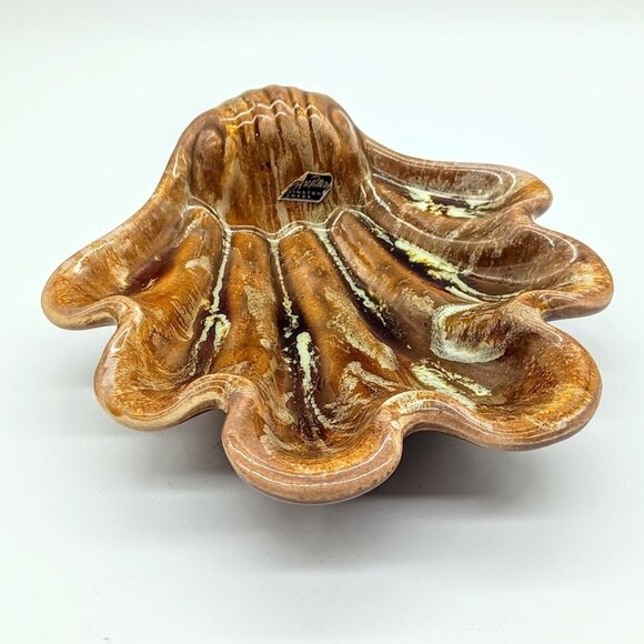 Wyatt Art Pottery Burlington Canada W119 Sea Shell Ceramic Dish - Picture 1 of 6